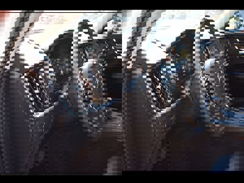 Used 2017 Volvo S90 T5 Momentum w/ Vision Package image 15