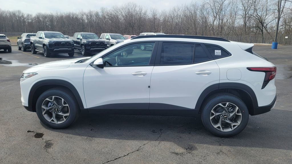 New 2026 Chevrolet Trax LT w/ Driver Confidence Package image 7