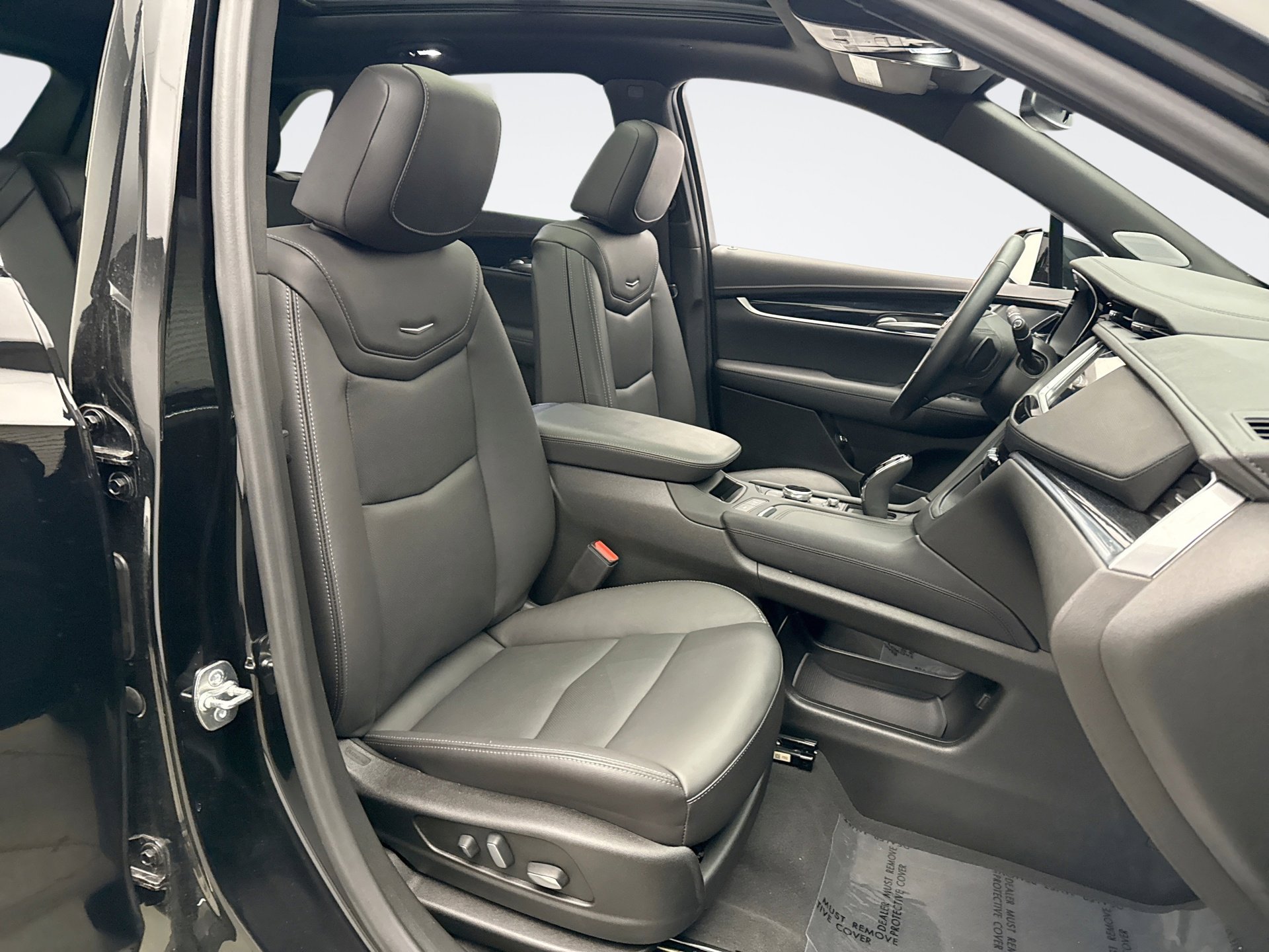 Used 2025 Cadillac XT5 Premium Luxury image 18