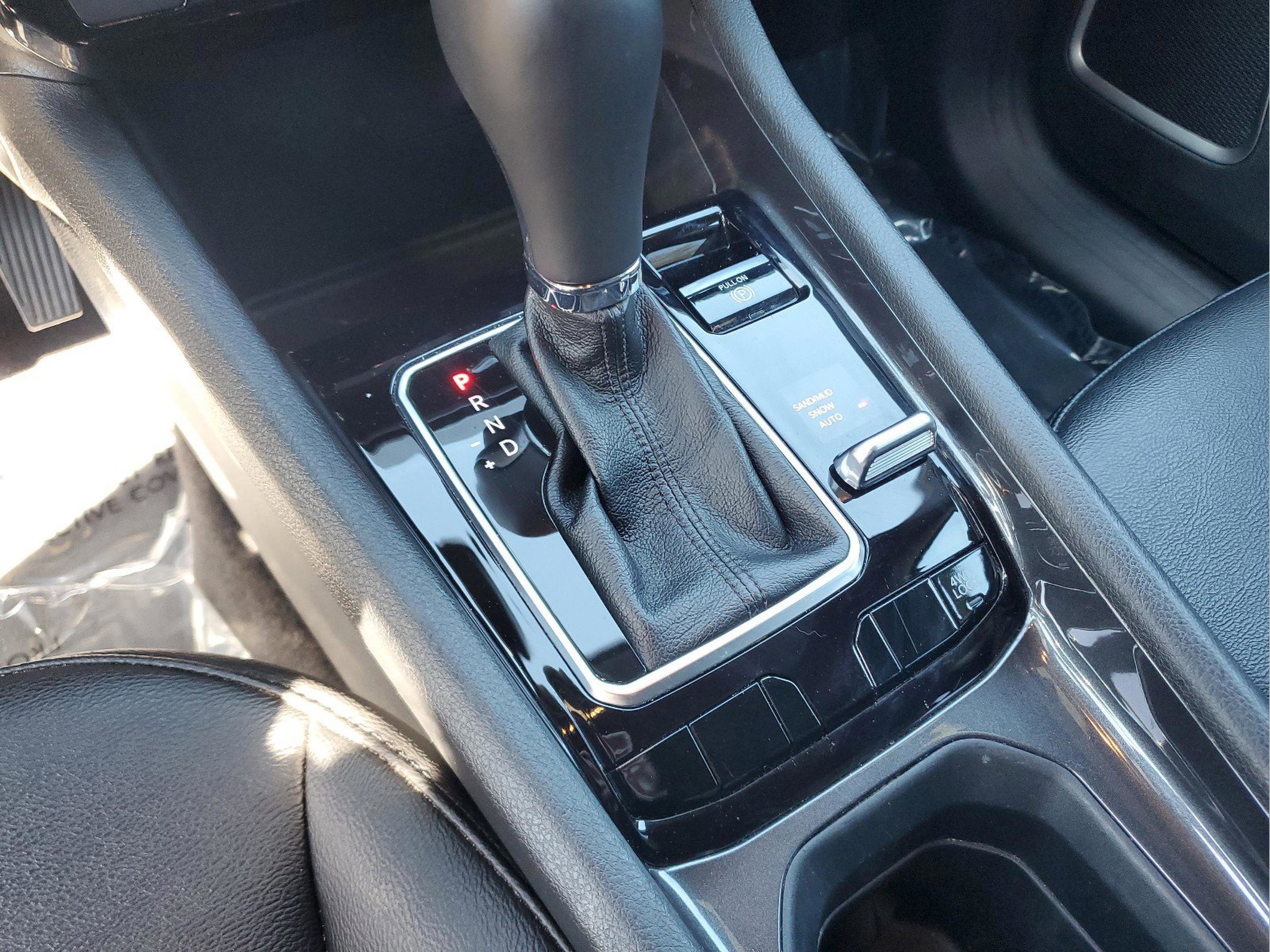 Certified 2024 Jeep Compass Latitude image 28