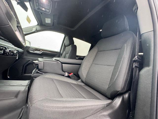 New 2025 GMC Sierra 1500 Elevation image 19