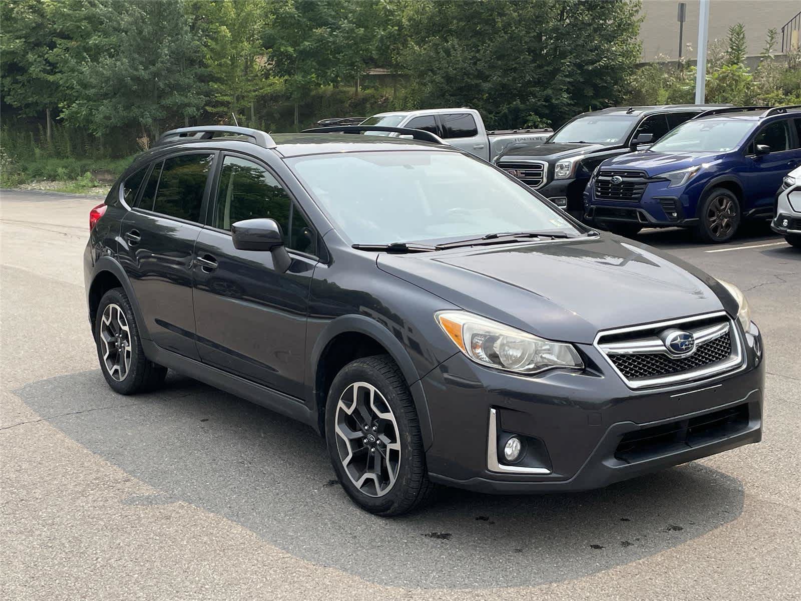 Used 2017 Subaru Crosstrek 2.0i Premium AWD/4WD image 4