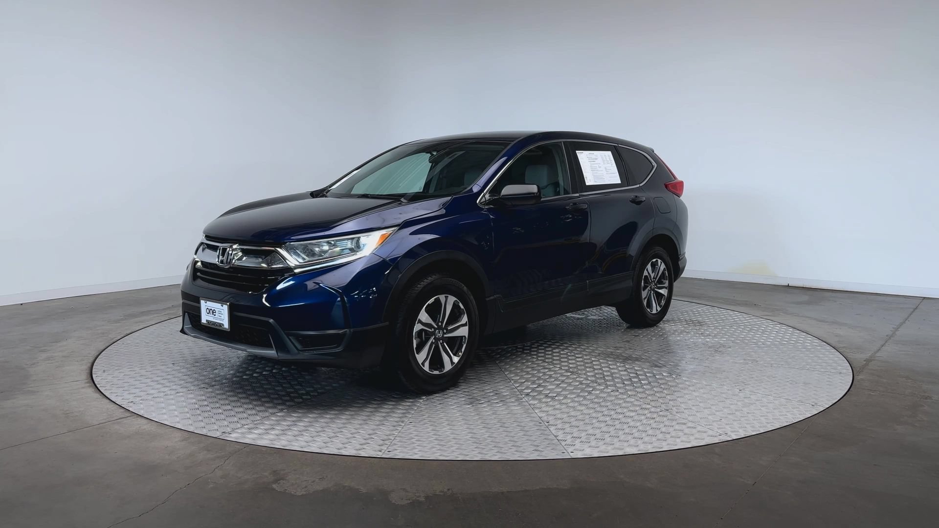 Used 2018 Honda CR-V LX image 4