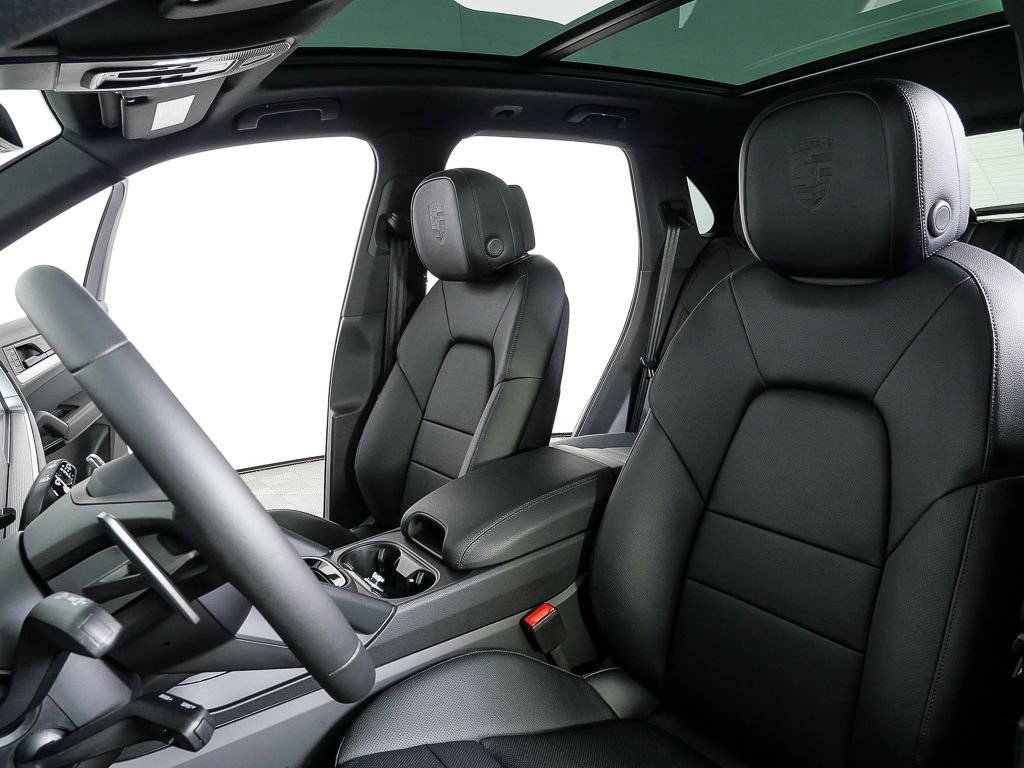 New 2026 Porsche Cayenne image 5