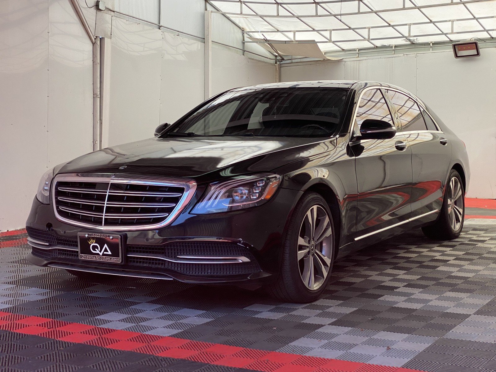 Used 2019 Mercedes-Benz S 560 4MATIC Sedan w/ Premium Package image 3