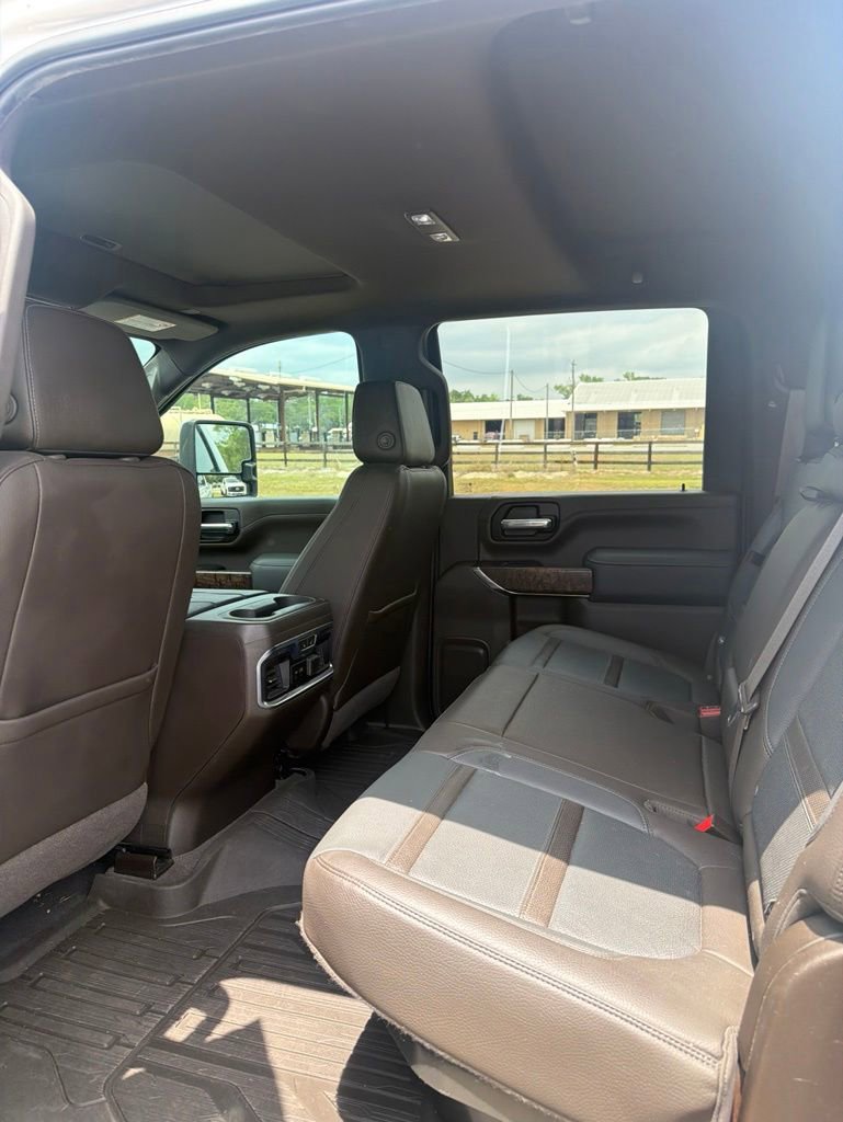 Used 2020 GMC Sierra 2500 Denali w/ Denali Ultimate Package AWD/4WD image 11