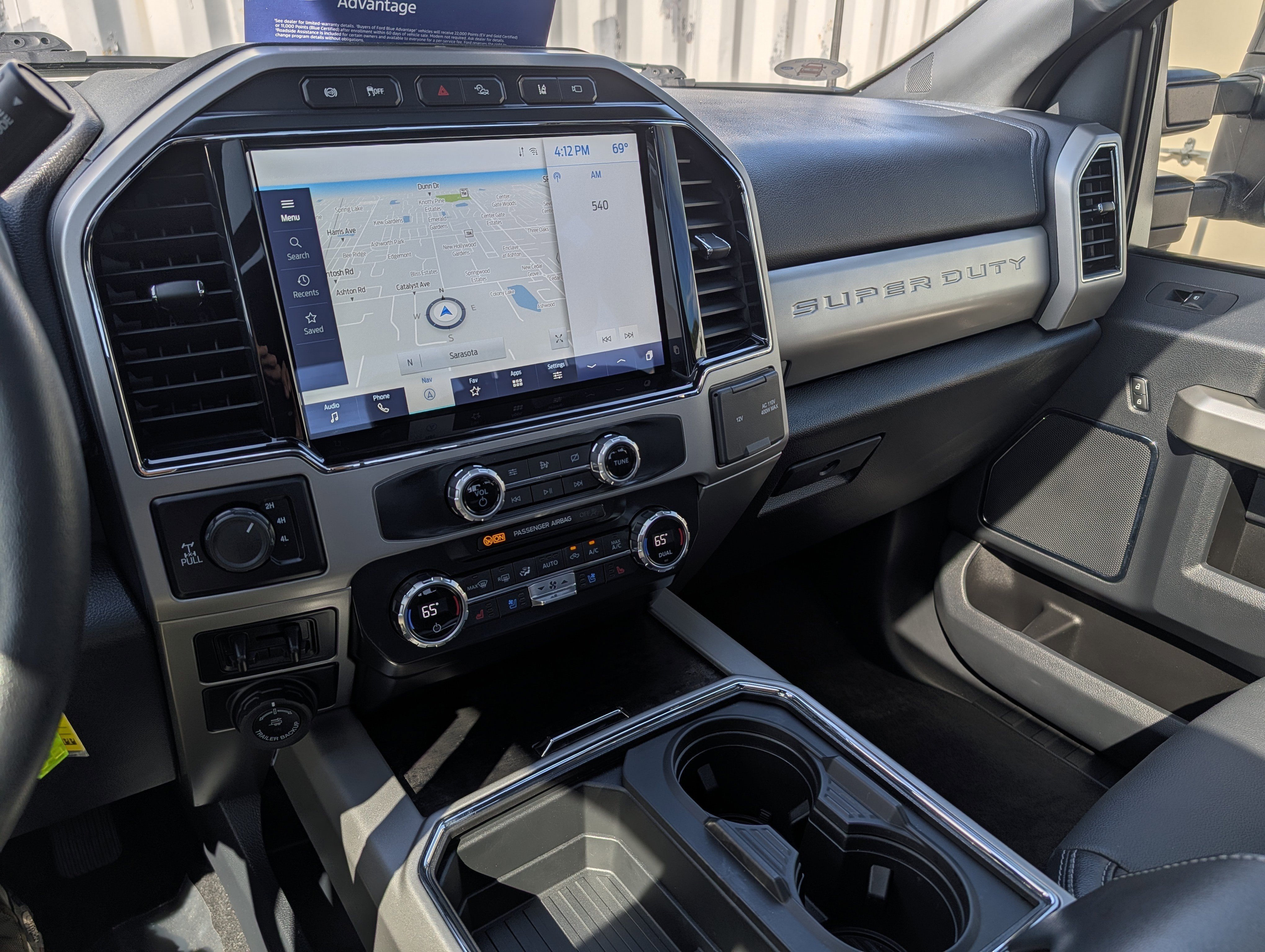 Used 2022 Ford F250 Lariat w/ Tremor Off-Road Package image 32