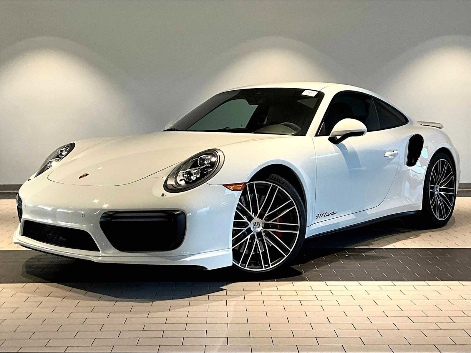 Used 2017 Porsche 911 Turbo image 1