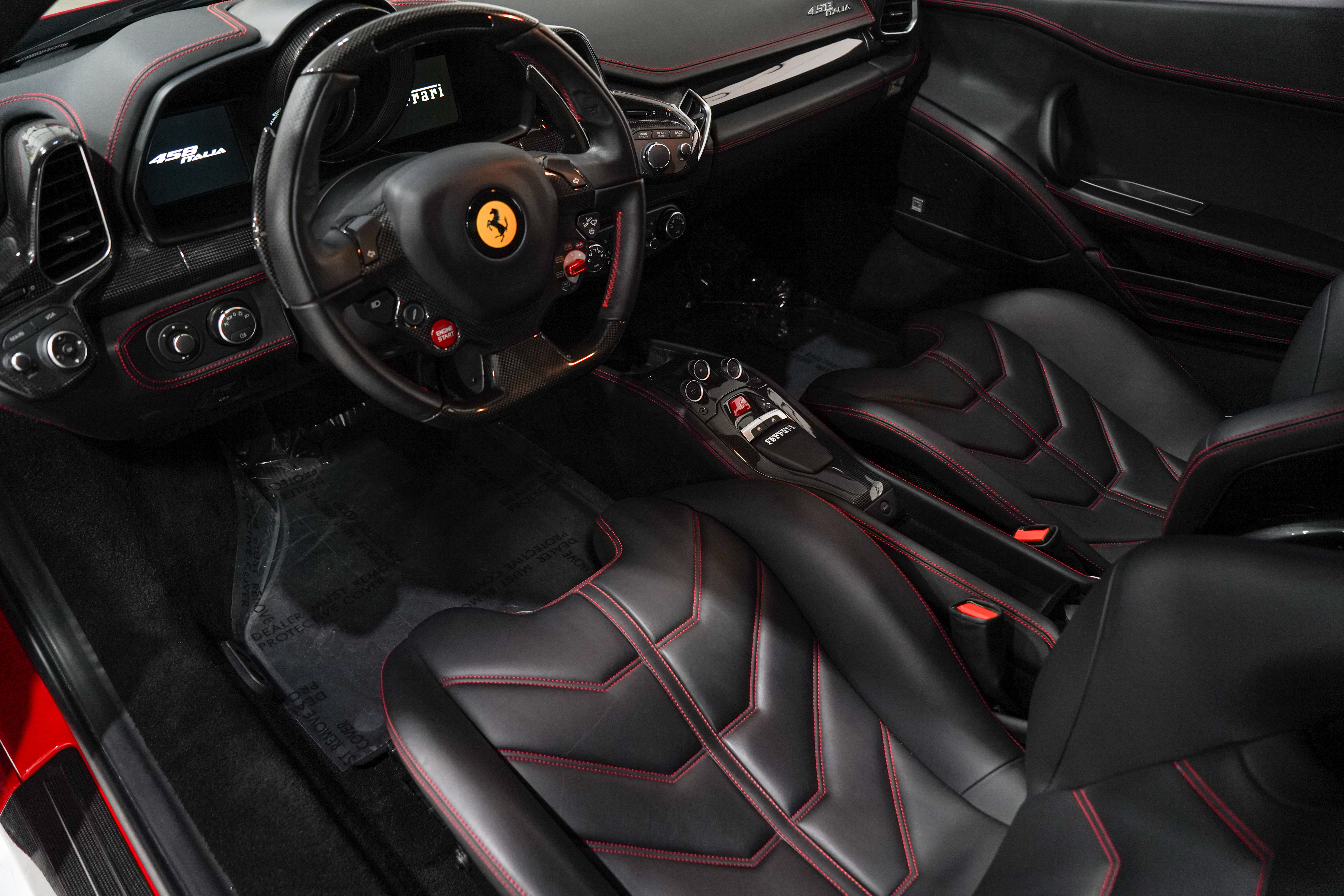 Used 2014 Ferrari 458 Italia Coupe RWD image 2