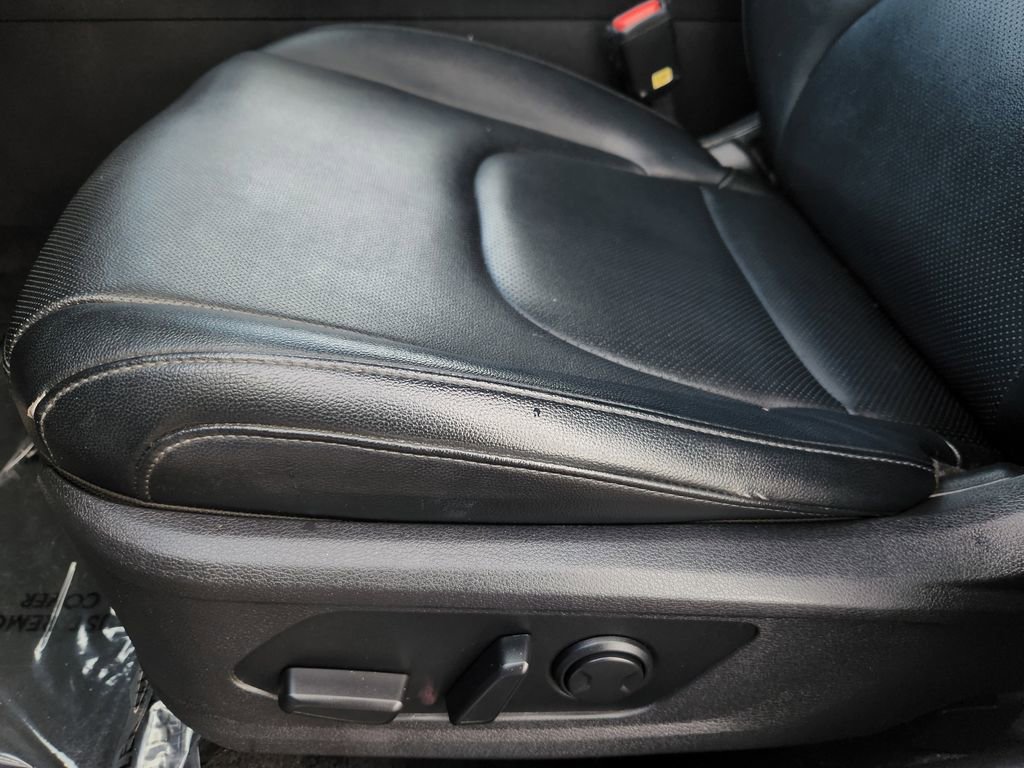 Used 2023 Kia Sportage EX image 23