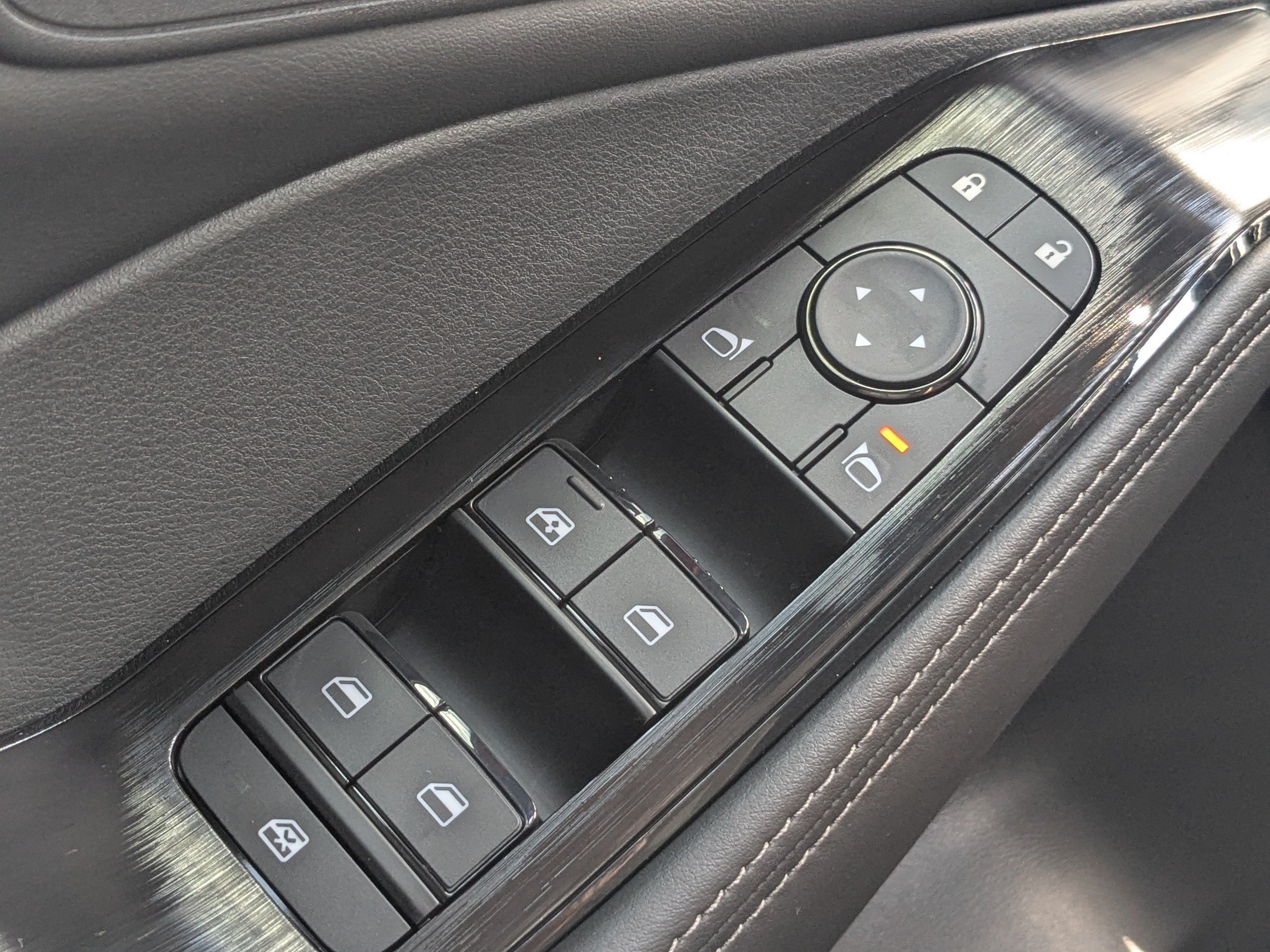 New 2026 Nissan Rogue SV FWD image 23