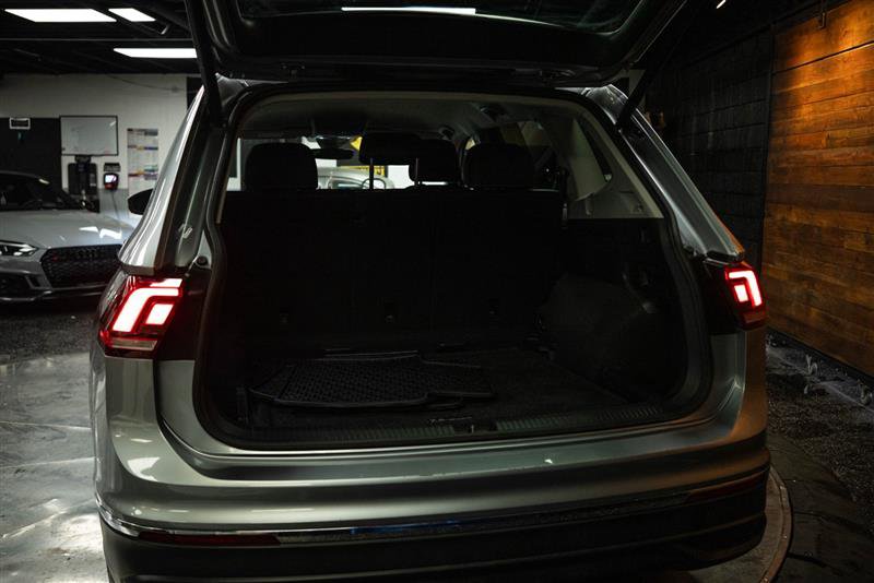 Used 2024 Volkswagen Tiguan SE image 7