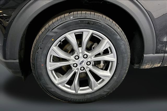 Used 2023 Ford Explorer Limited image 32