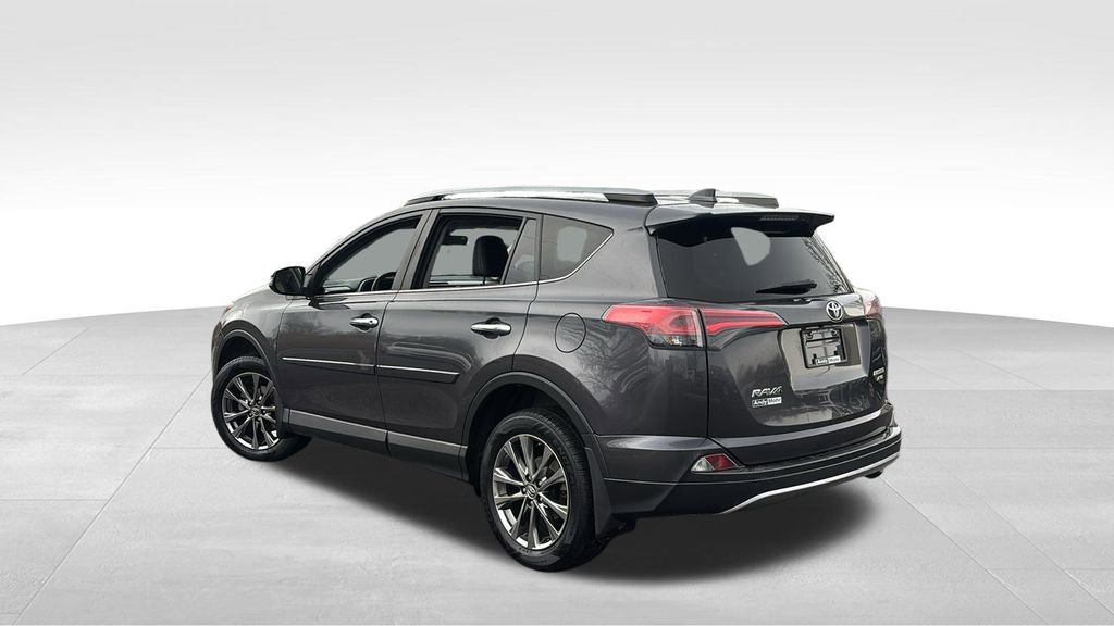 Used 2018 Toyota RAV4 Limited image 5
