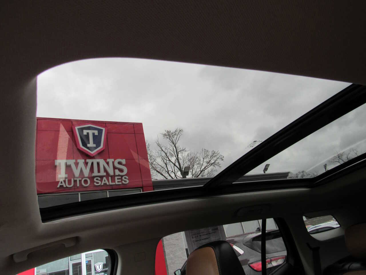 Used 2018 GMC Terrain SLT w/ Preferred Package image 12