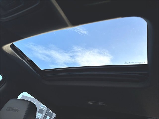 Used 2019 Chevrolet Silverado 1500 High Country w/ Technology Package image 19