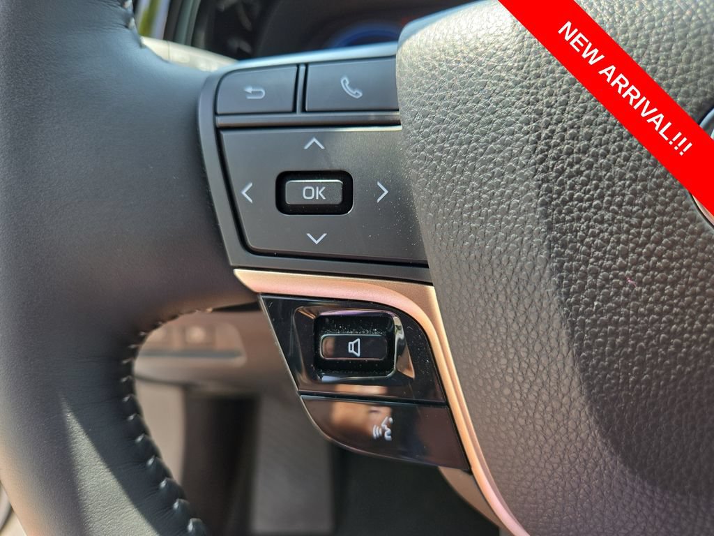 Used 2025 Toyota Crown Signia w/ Advanced Technology Package AWD/4WD image 19