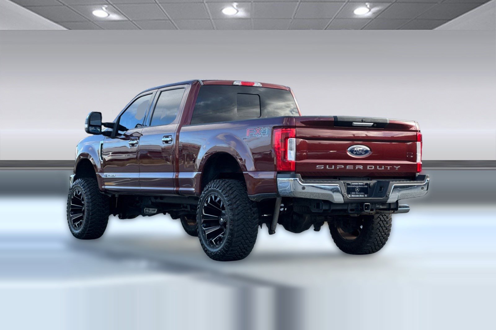 Used 2017 Ford F250 Lariat w/ Chrome Package image 3