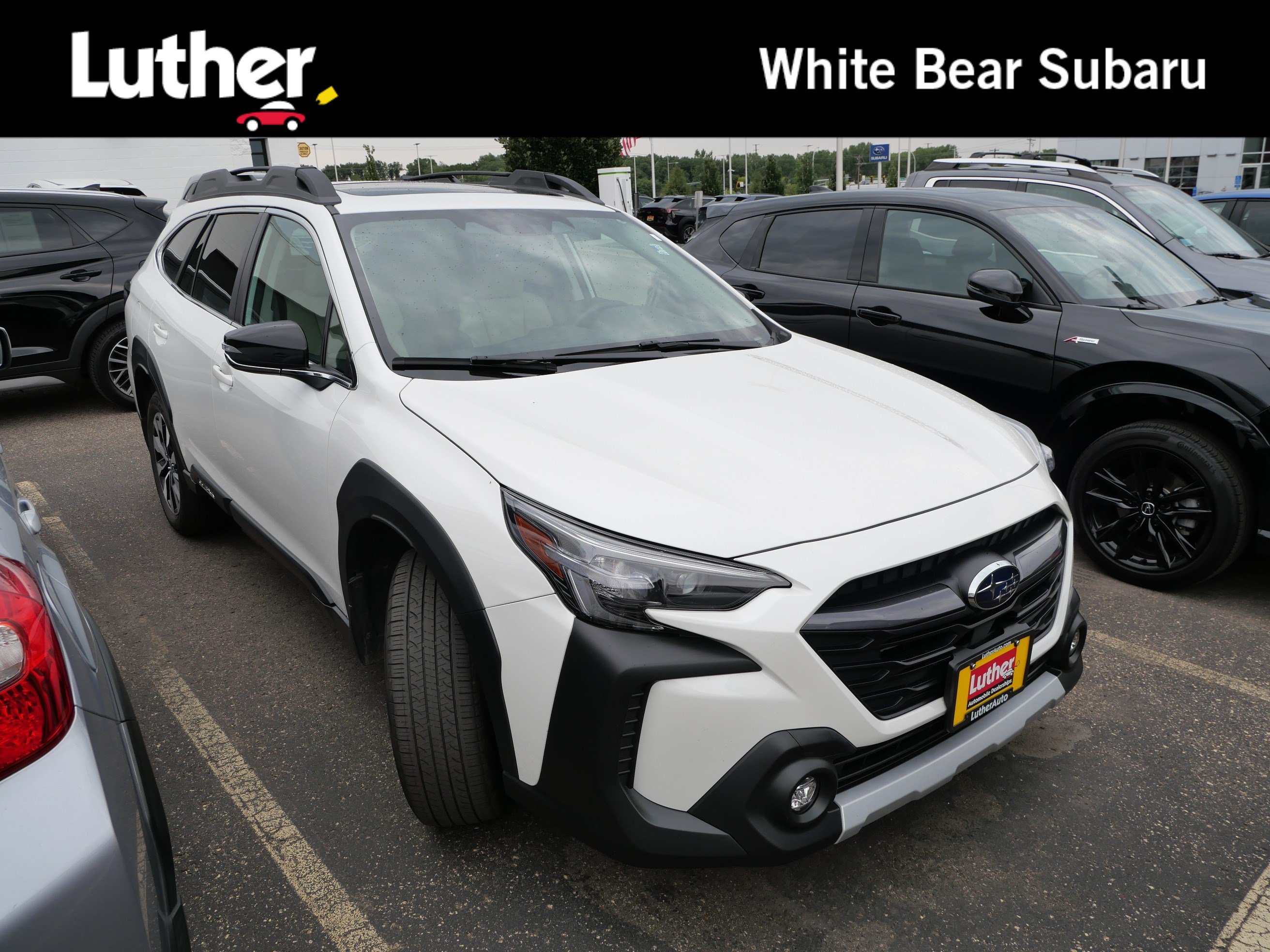 Used 2025 Subaru Outback Limited AWD/4WD image 1