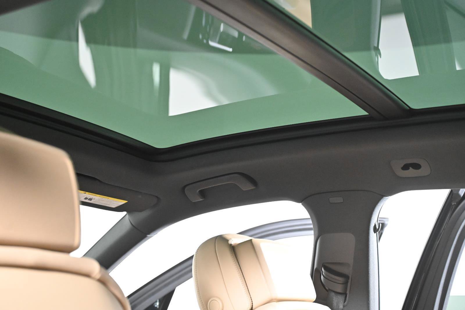 Used 2023 Porsche Cayenne image 29