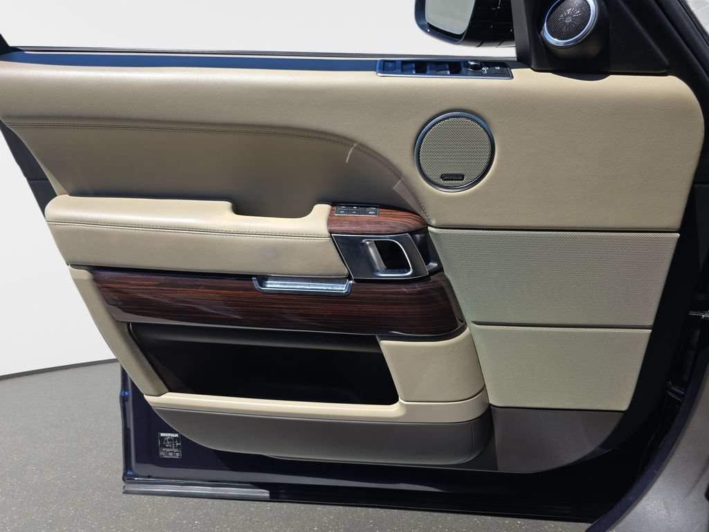 Used 2014 Land Rover Range Rover HSE AWD/4WD image 30