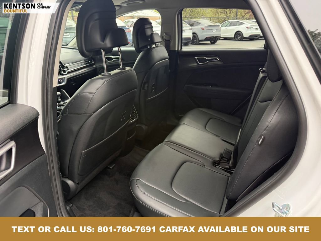 Used 2025 Kia Sportage EX image 33