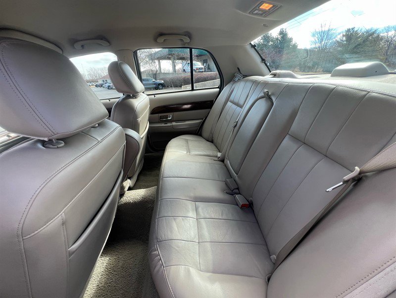 Used 2007 Mercury Grand Marquis LS image 36