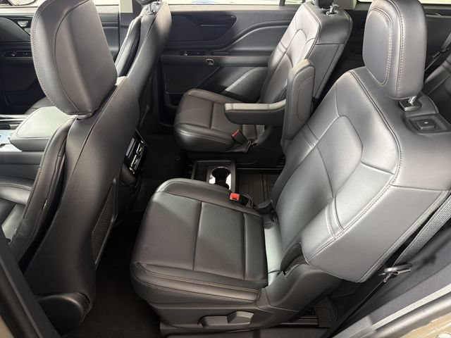 Used 2026 Lincoln Aviator AWD image 14