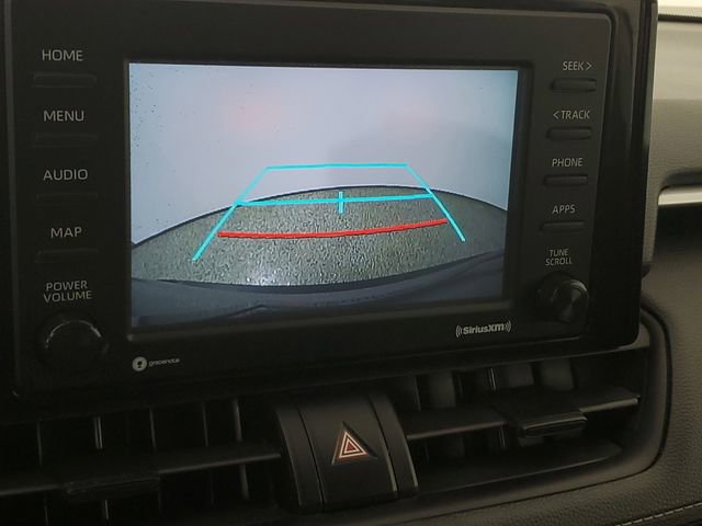 Used 2021 Toyota RAV4 LE image 27