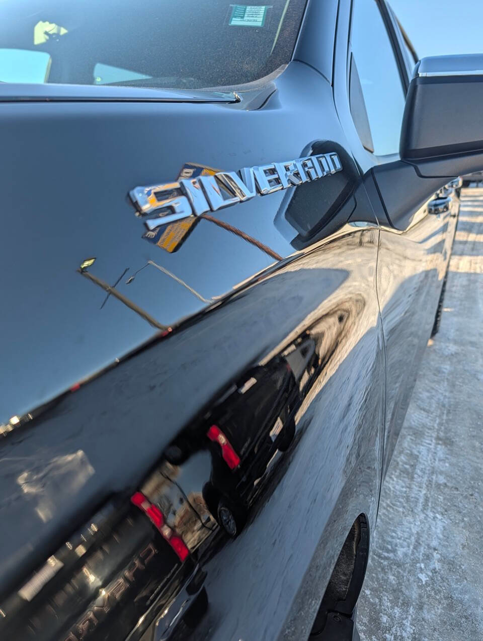 Used 2025 Chevrolet Silverado 1500 LT image 6