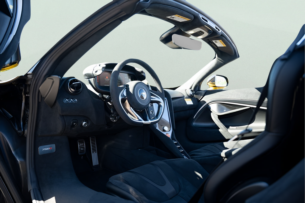 New 2026 McLaren 750S Spider RWD image 72