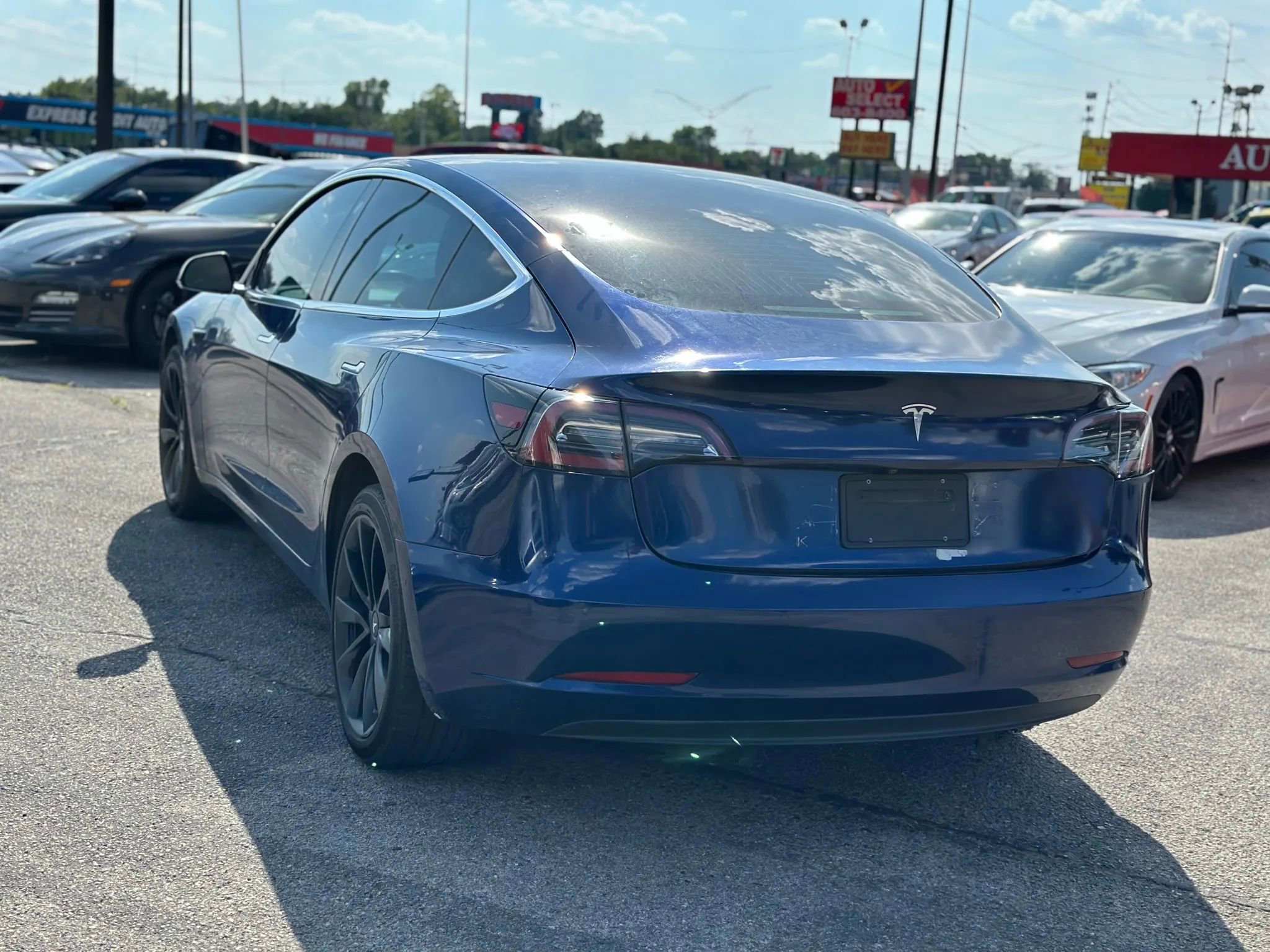Used 2019 Tesla Model 3 Standard Range Plus image 8