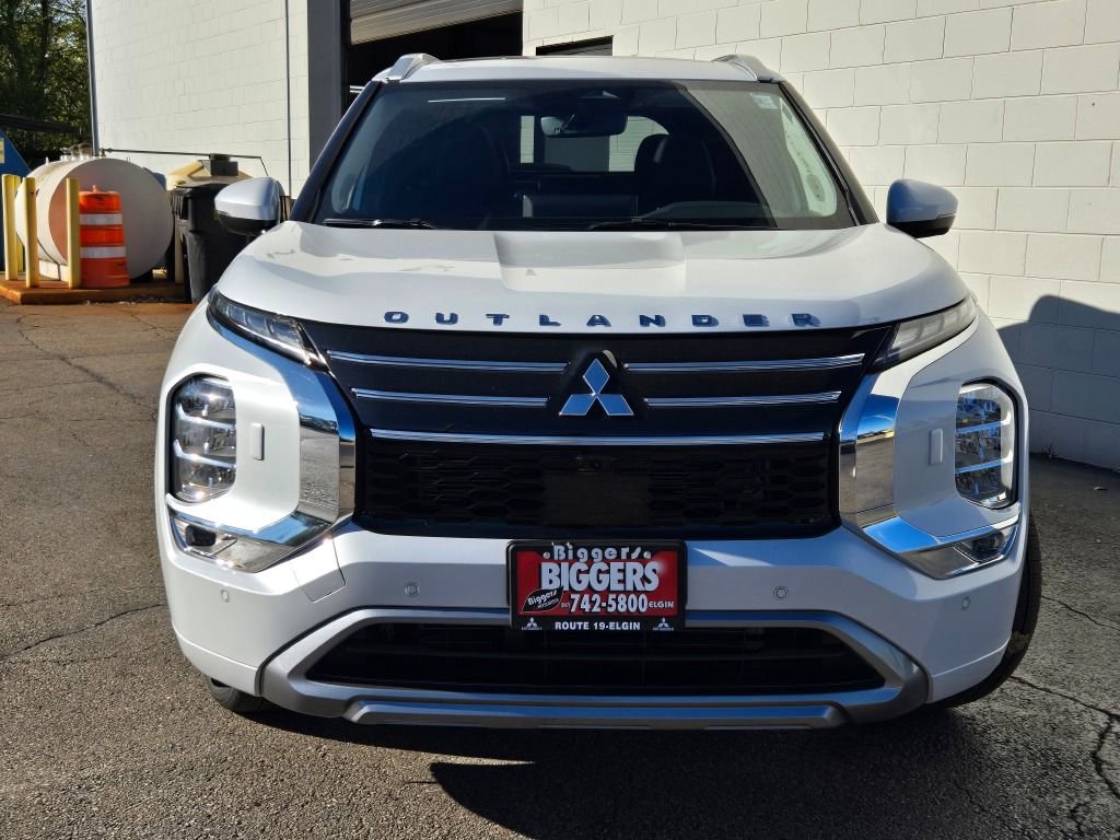 New 2025 Mitsubishi Outlander SEL image 2