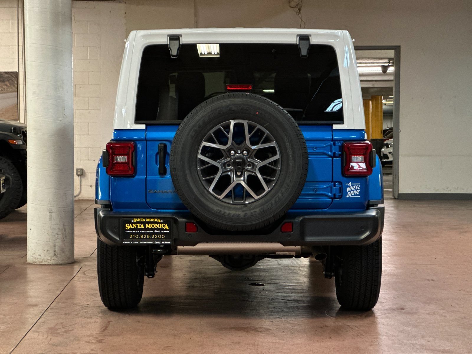 New 2026 Jeep Wrangler Unlimited Sahara w/ Whitecap Package AWD/4WD image 4