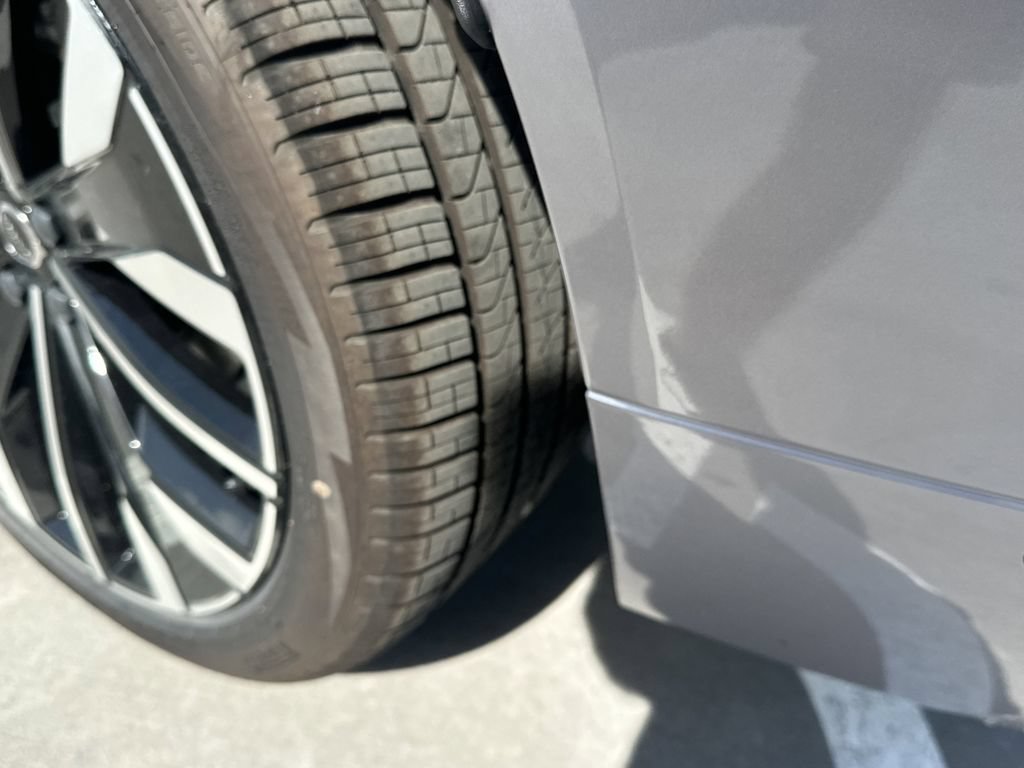 New 2026 Volvo XC60 T8 Ultra w/ Protection Package Premier AWD/4WD image 14