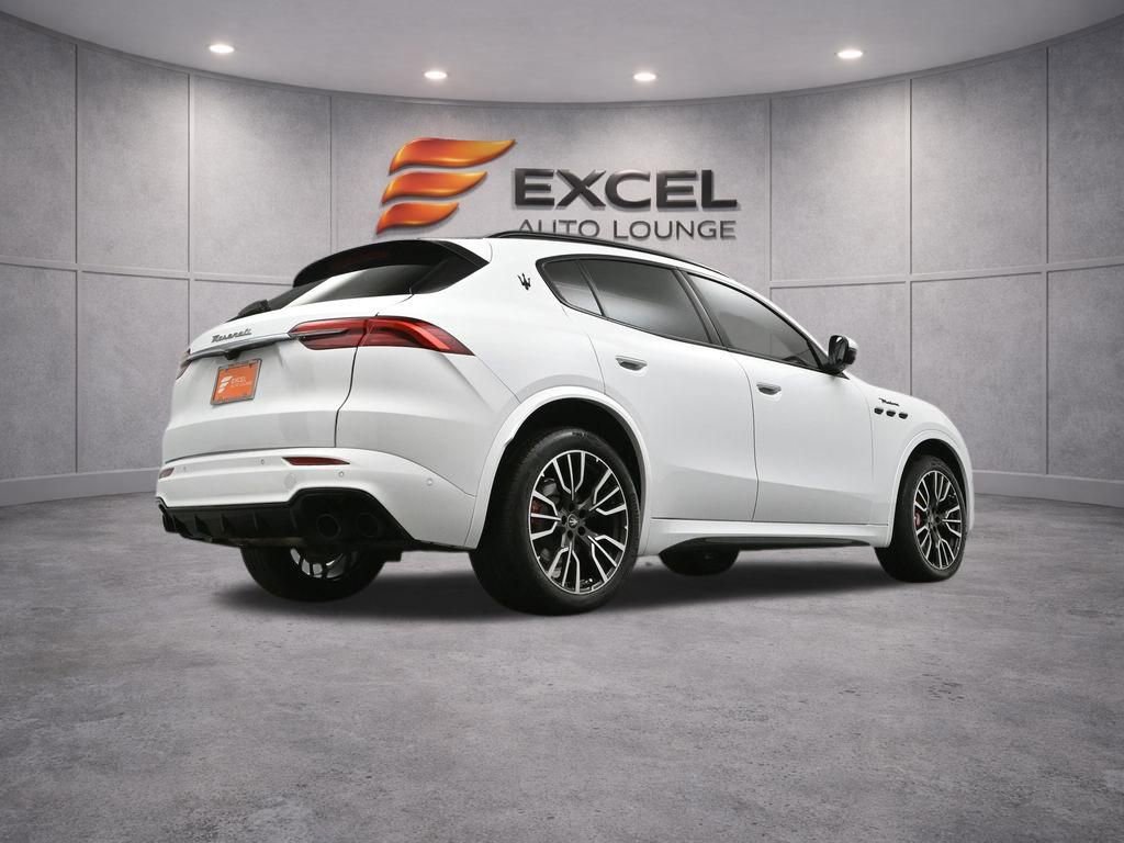 Used 2023 Maserati Grecale Modena image 48