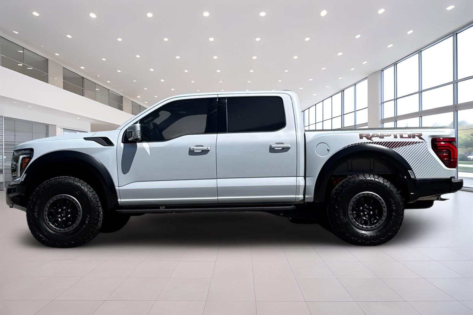 Used 2025 Ford F150 Raptor AWD/4WD image 7