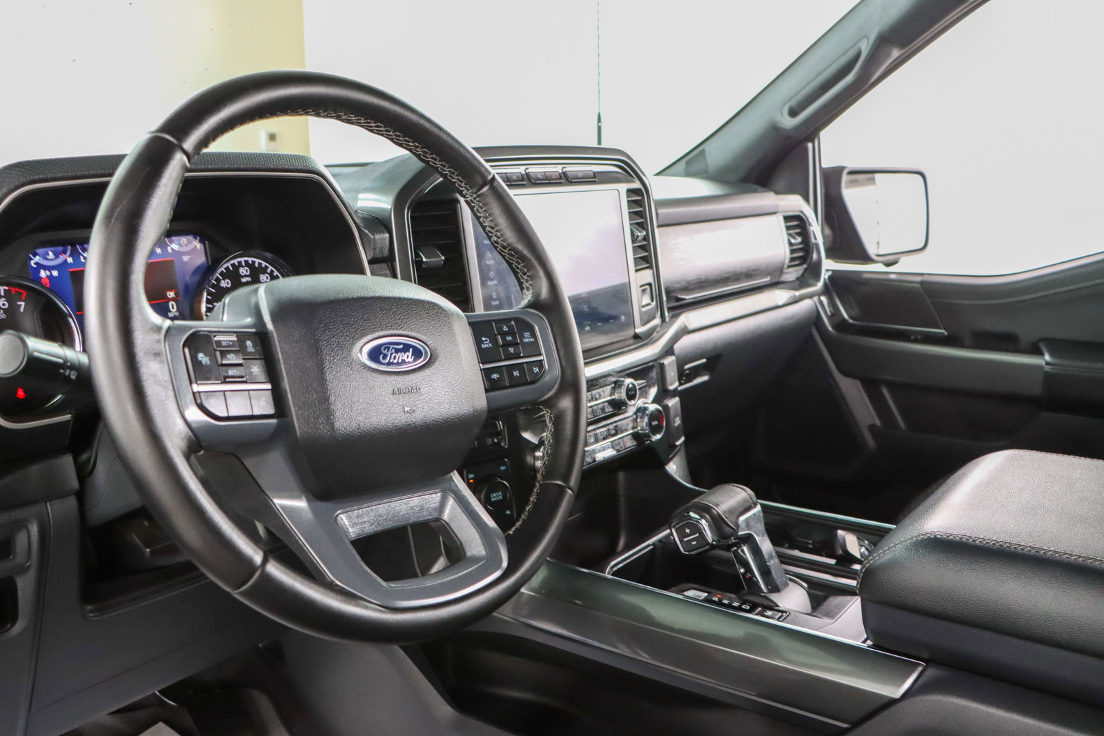 Used 2023 Ford F150 XLT w/ Equipment Group 302A High image 24