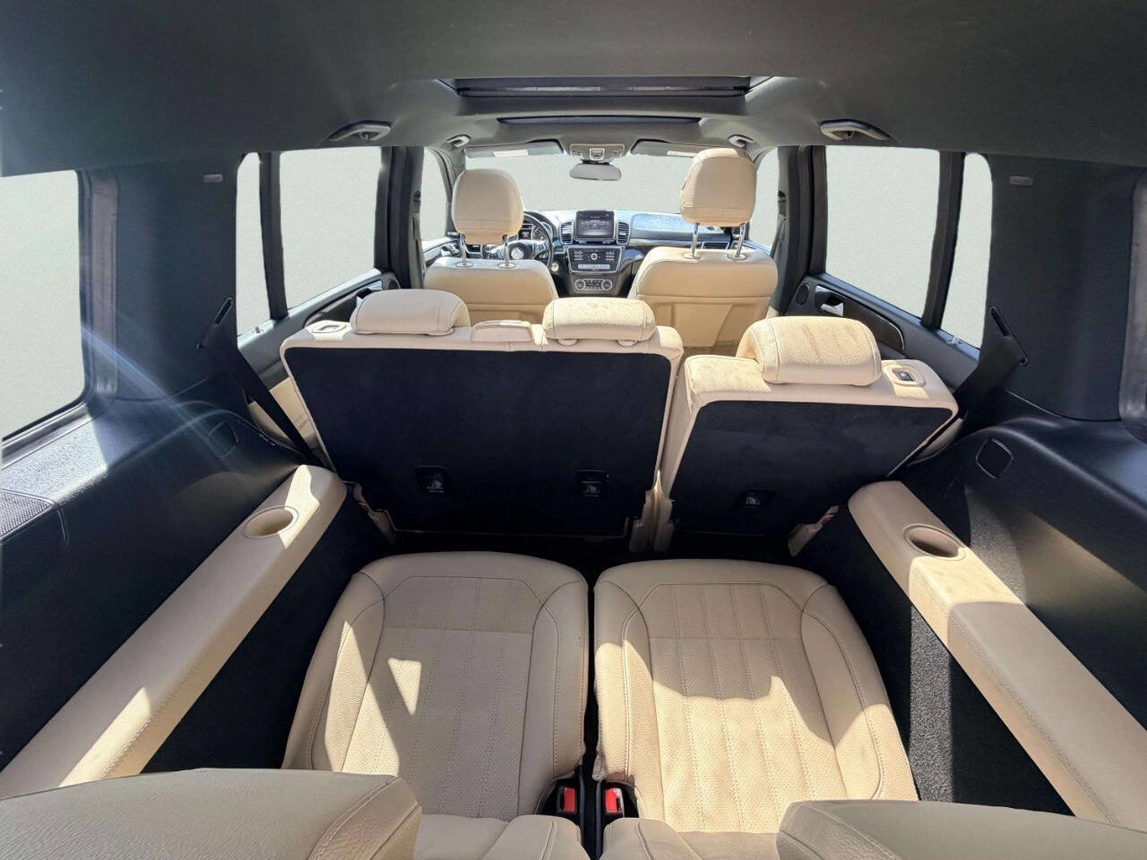 Used 2017 Mercedes-Benz GLS 450 4MATIC image 10