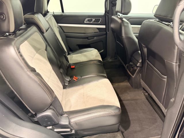 Used 2017 Ford Explorer XLT w/ Equipment Group 202A image 27