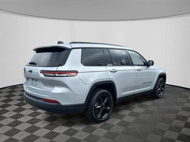Used 2022 Jeep Grand Cherokee L Altitude image 5