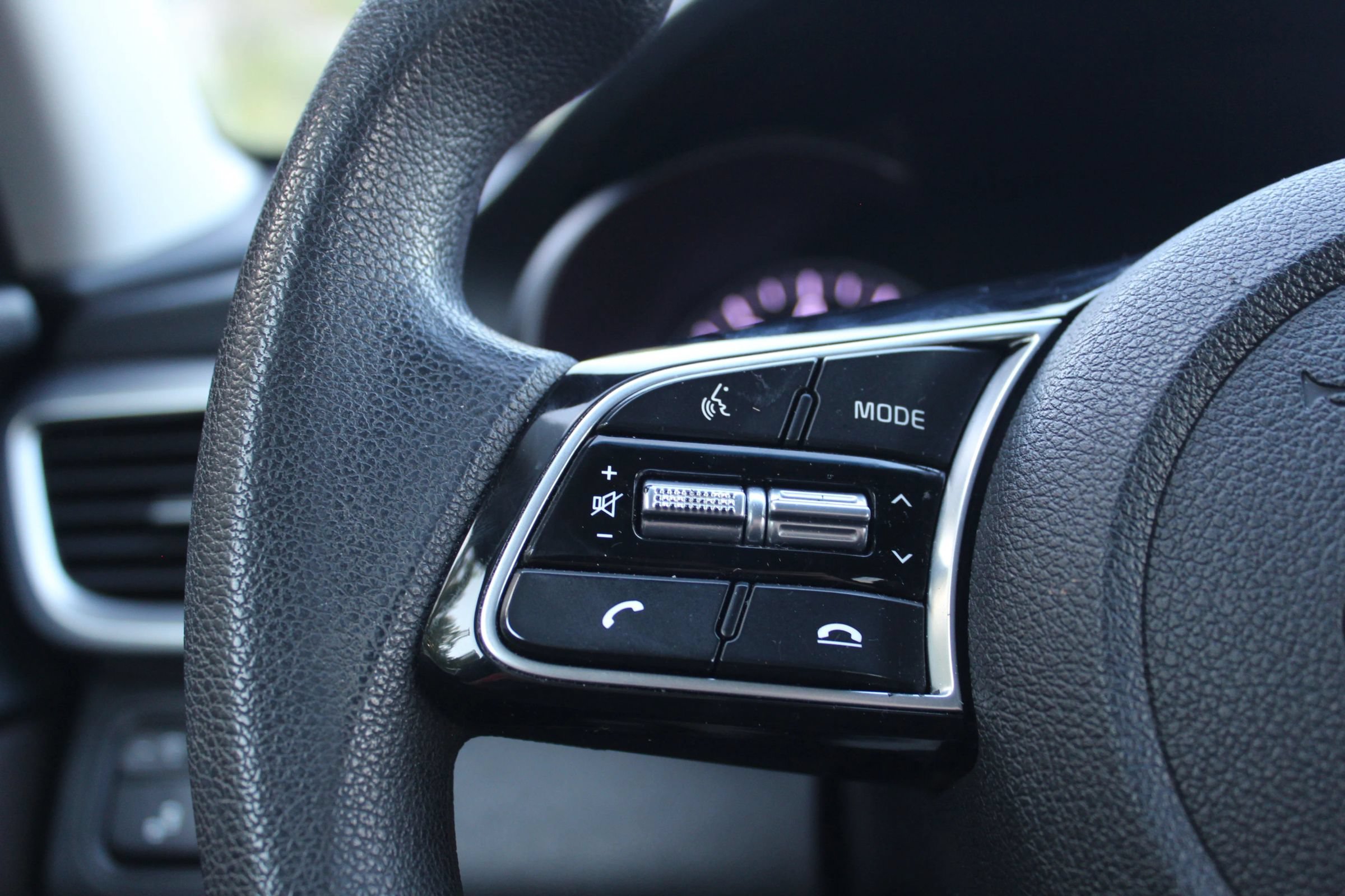 Used 2019 Kia Optima LX FWD image 25