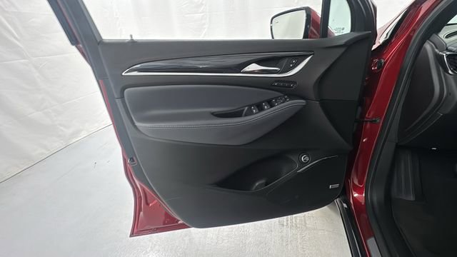 Used 2024 Buick Enclave Premium image 20