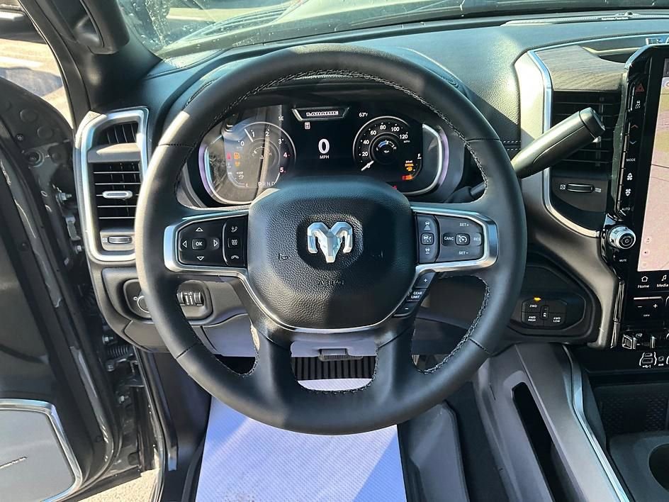 New 2026 RAM 3500 Laramie AWD/4WD image 35