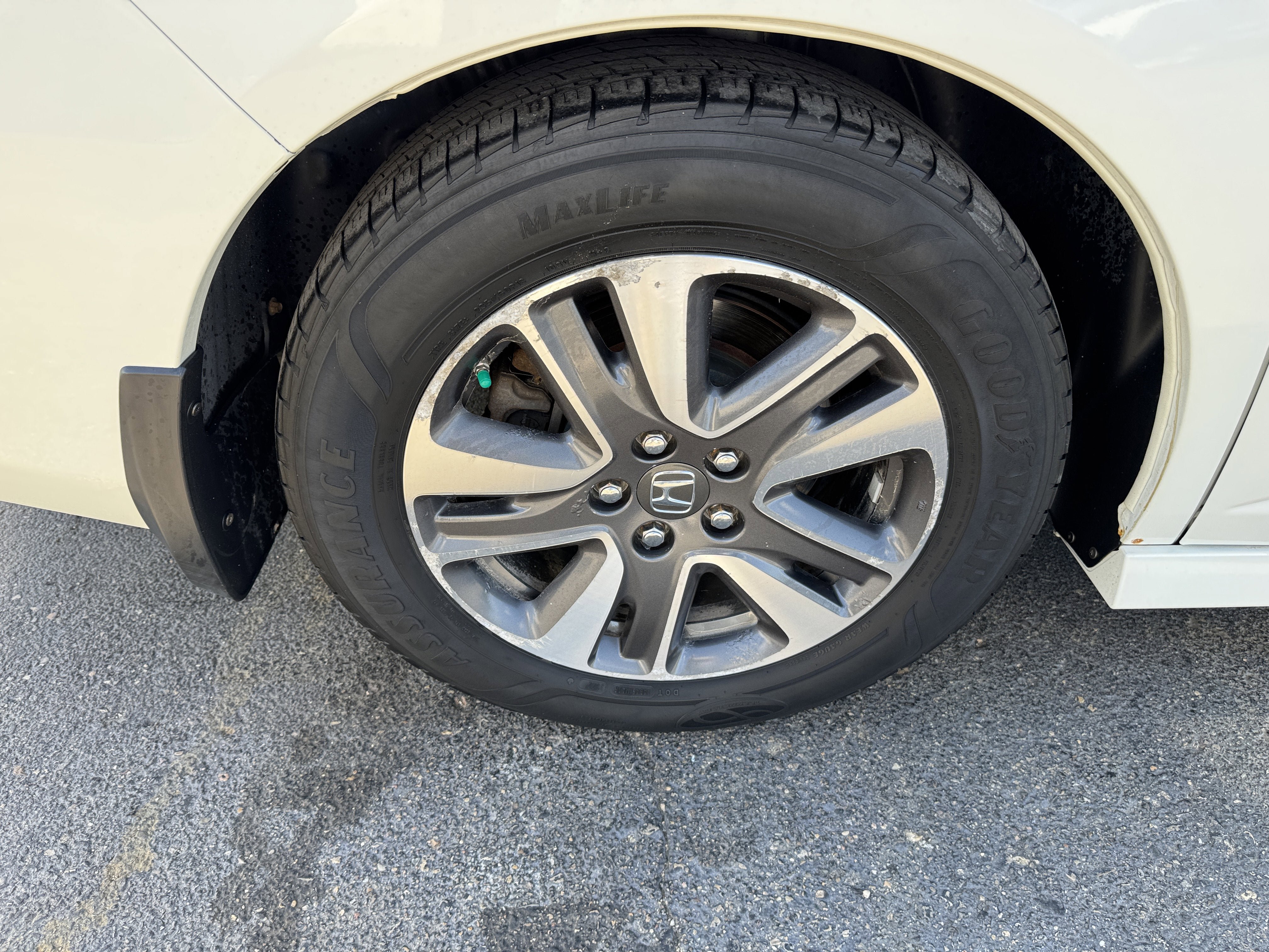 Used 2014 Honda Odyssey Touring Elite image 39