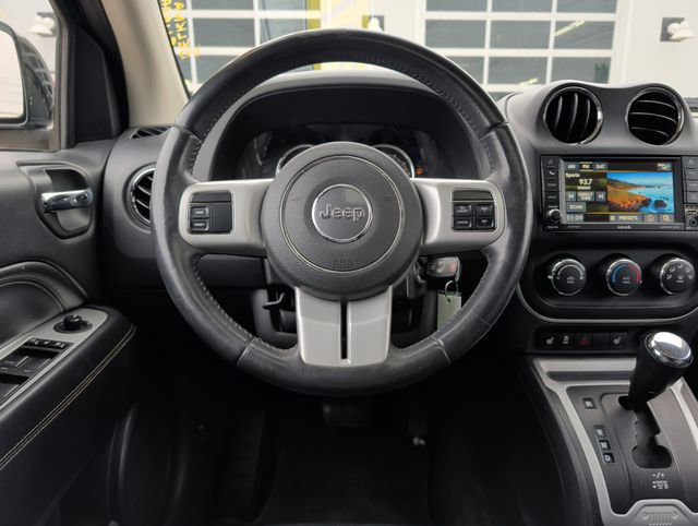 Used 2017 Jeep Compass High Altitude image 17
