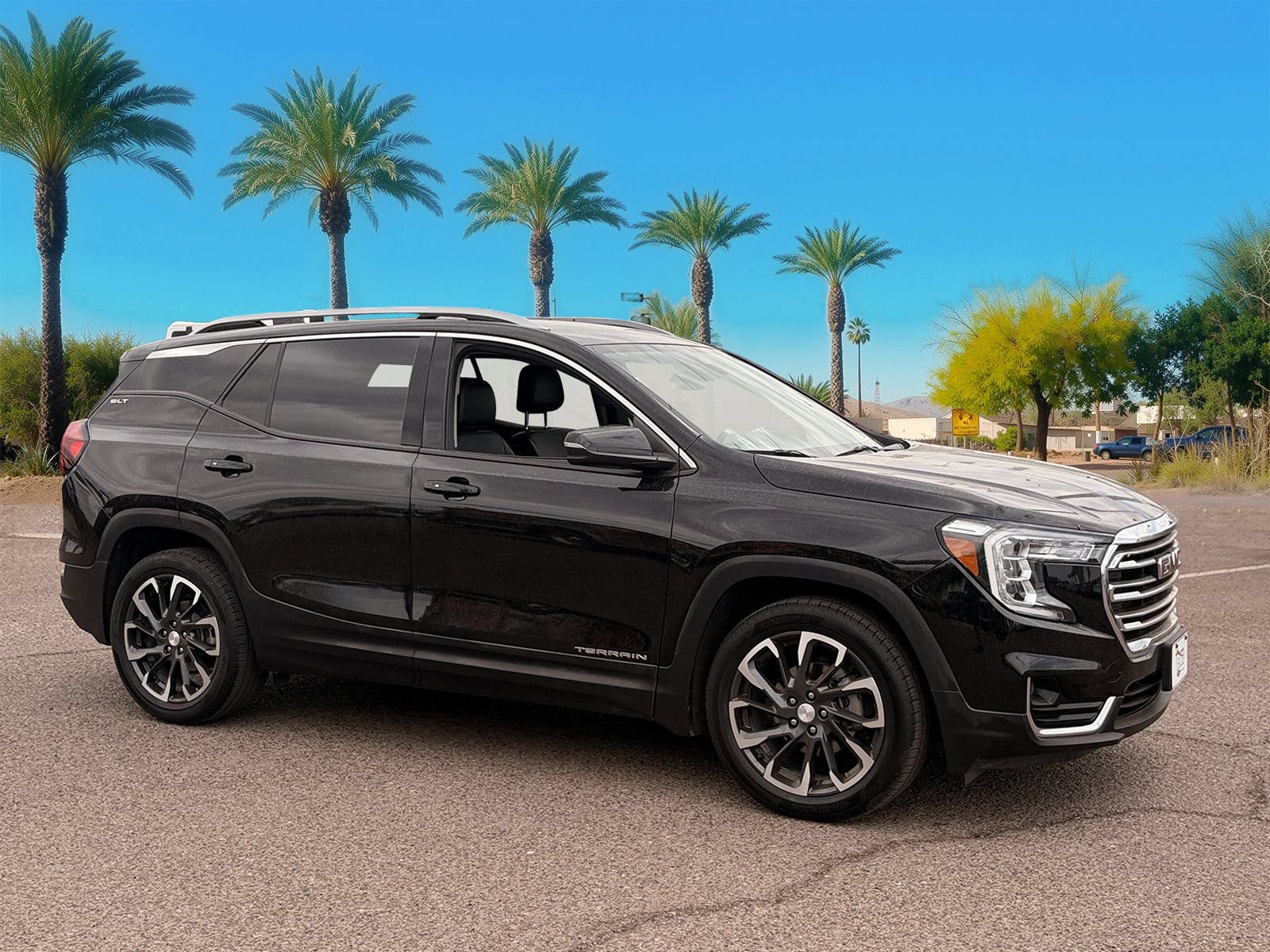 Used 2023 GMC Terrain SLT FWD image 7