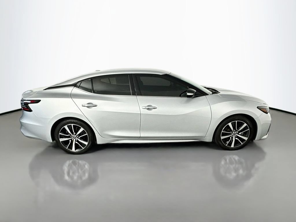Used 2023 Nissan Maxima SV w/ Floor Mat Group FWD image 8