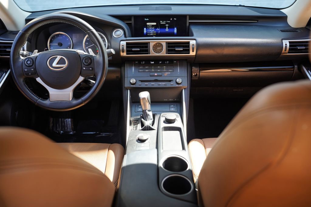 Used 2016 Lexus IS 200t w/ Premium Package RWD image 21