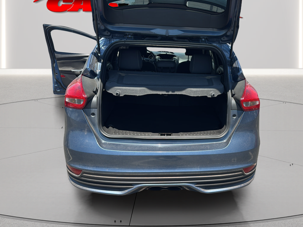 Used 2018 Ford Focus ST FWD image 35